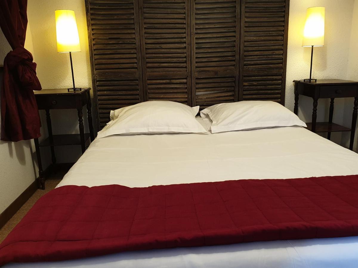 Le Relais Des Dix Crus - Logis Hotel B&B Corcelles-en-Beaujolais ภายนอก รูปภาพ