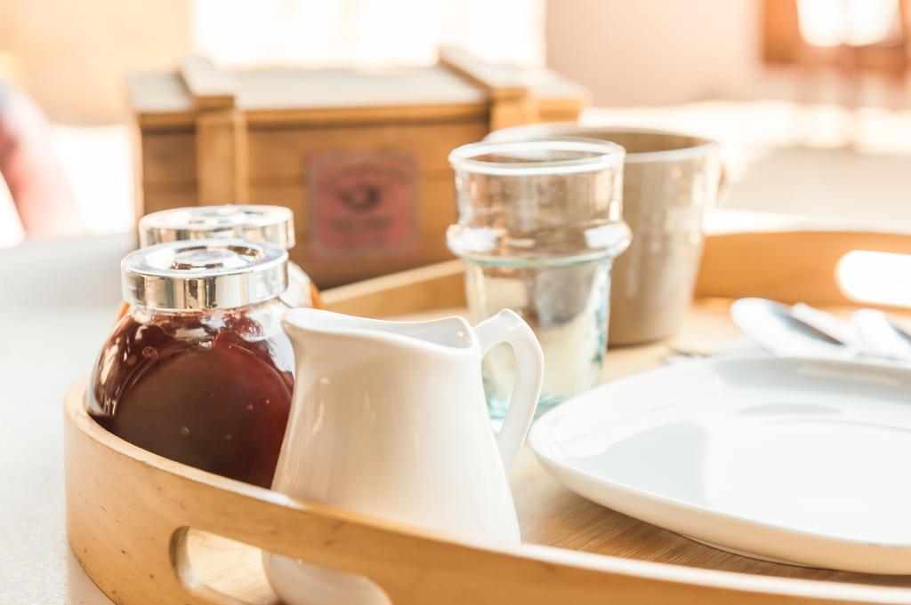 Le Relais Des Dix Crus - Logis Hotel B&B Corcelles-en-Beaujolais ภายนอก รูปภาพ
