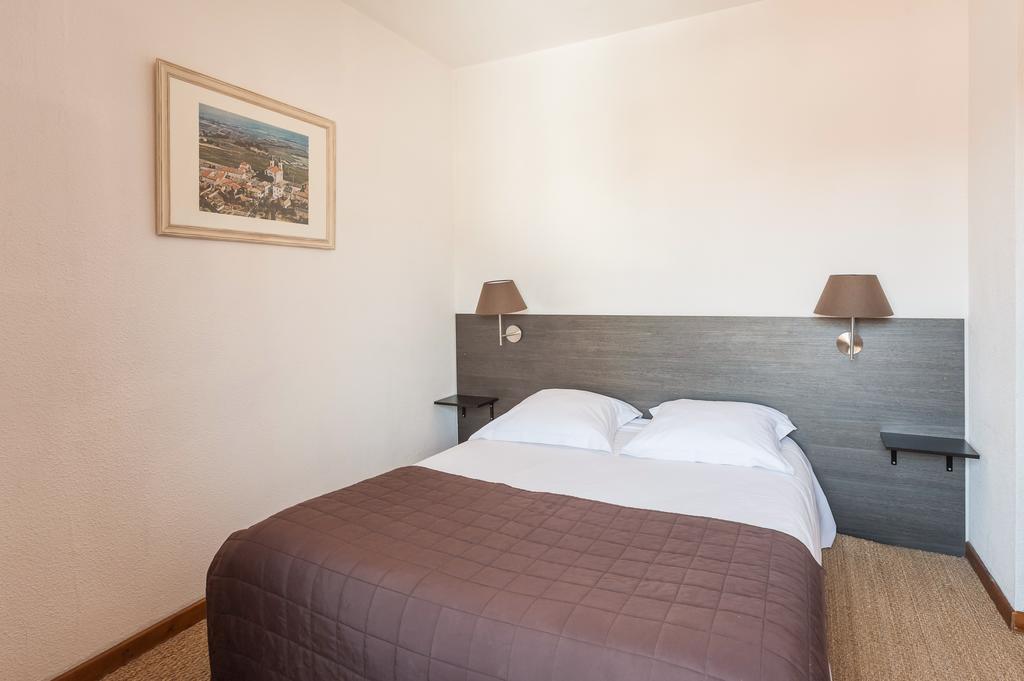 Le Relais Des Dix Crus - Logis Hotel B&B Corcelles-en-Beaujolais ภายนอก รูปภาพ